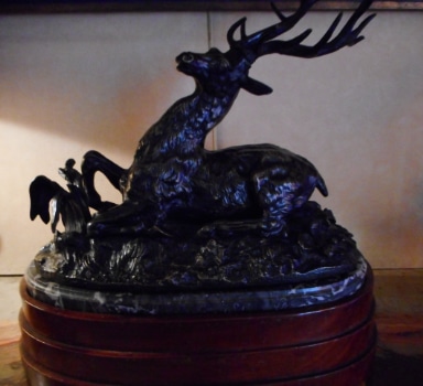 Cerf en bronze